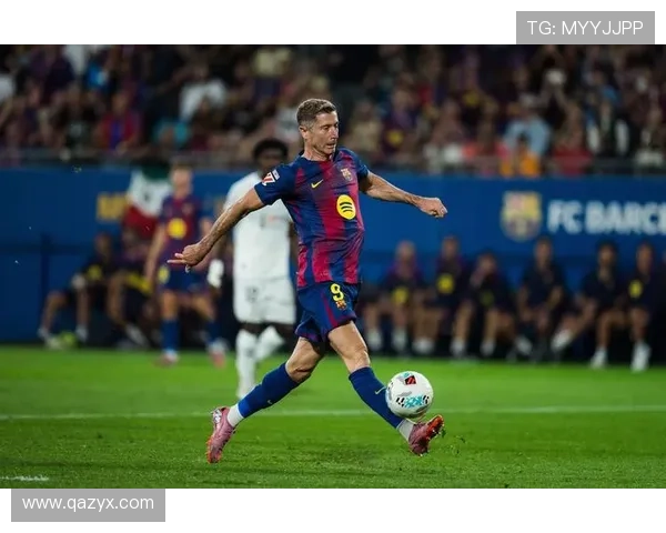 巴塞罗那vs阿拉维斯球员评分:莱万多夫斯基9.8分,费兰-托雷斯5.8分